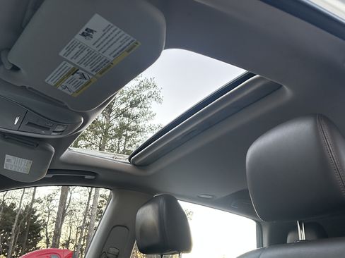 Used 2014 INFINITI QX60 3.5 Sport Utility 4D w/ Premium Plus Package image 25