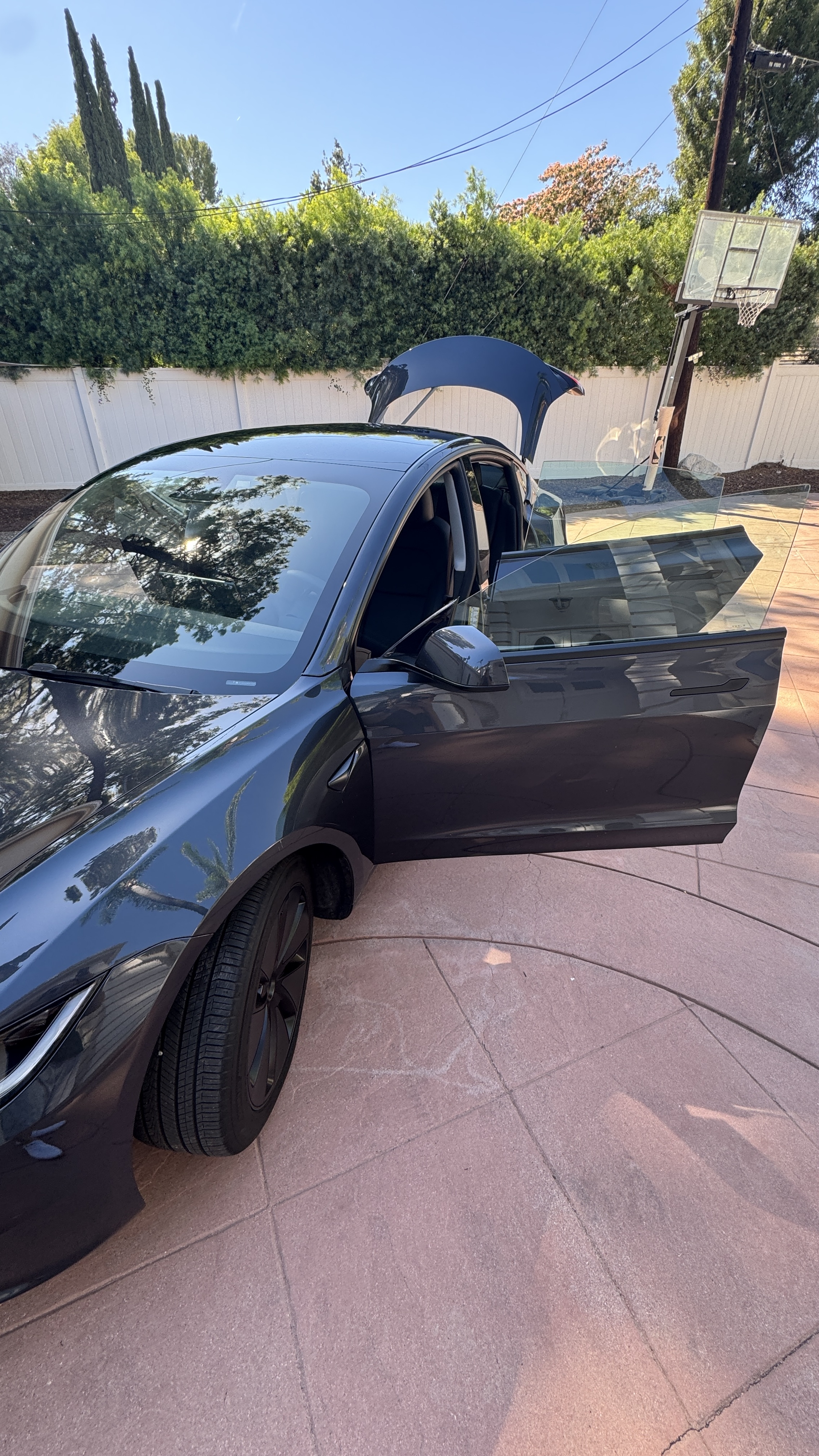 Used 2024 Tesla Model 3 Standard Range RWD image 4