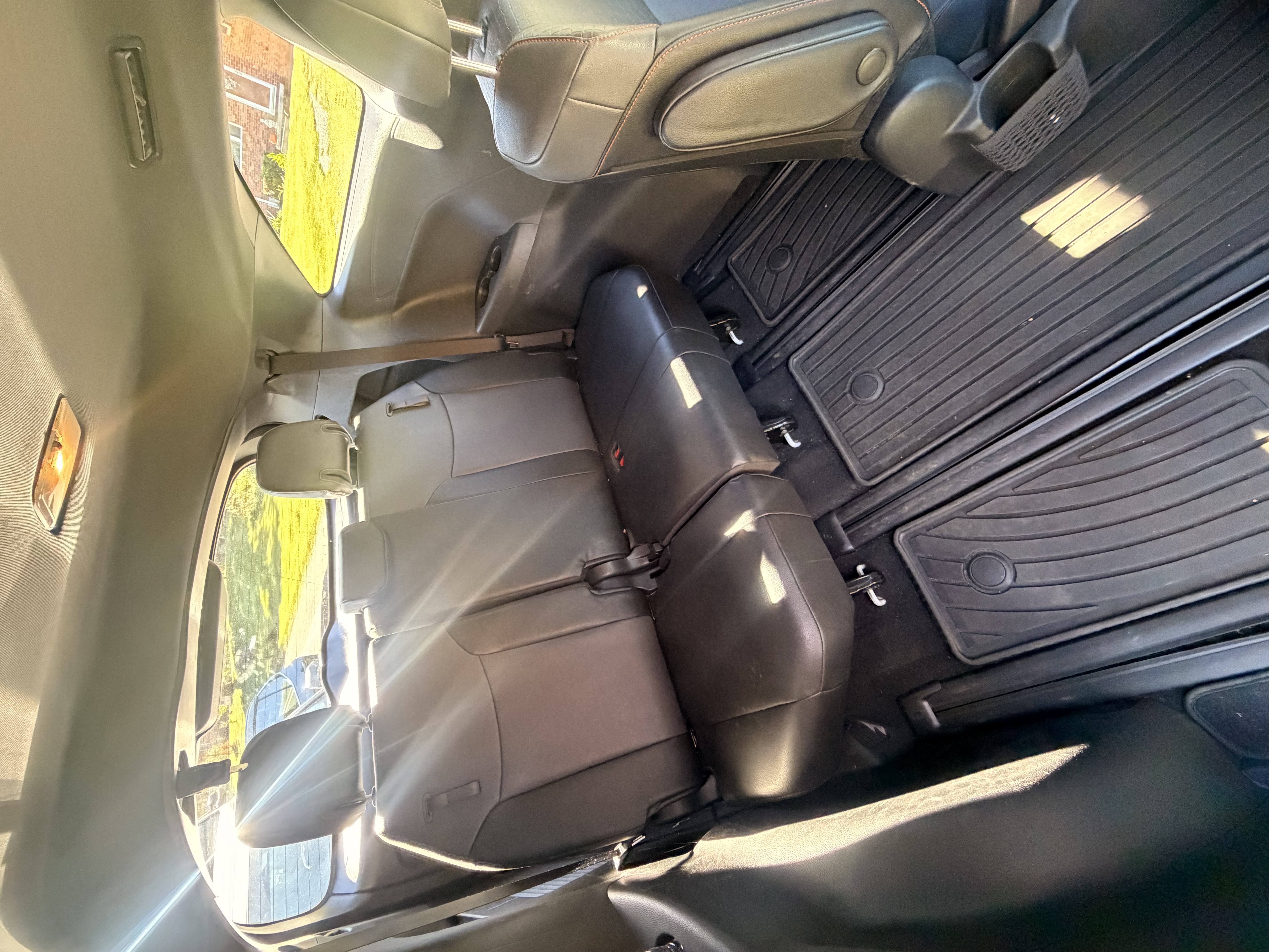 Used 2023 Toyota Sienna XSE FWD image 9