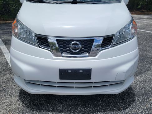 Used 2017 Nissan NV200 SV image 1