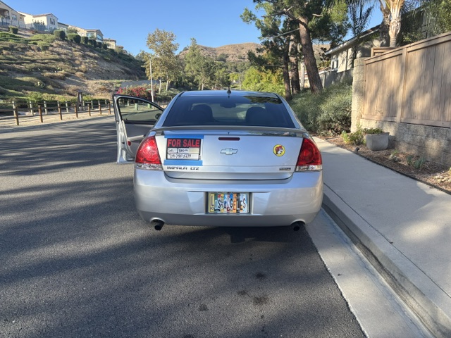 Used 2012 Chevrolet Impala LTZ FWD image 6