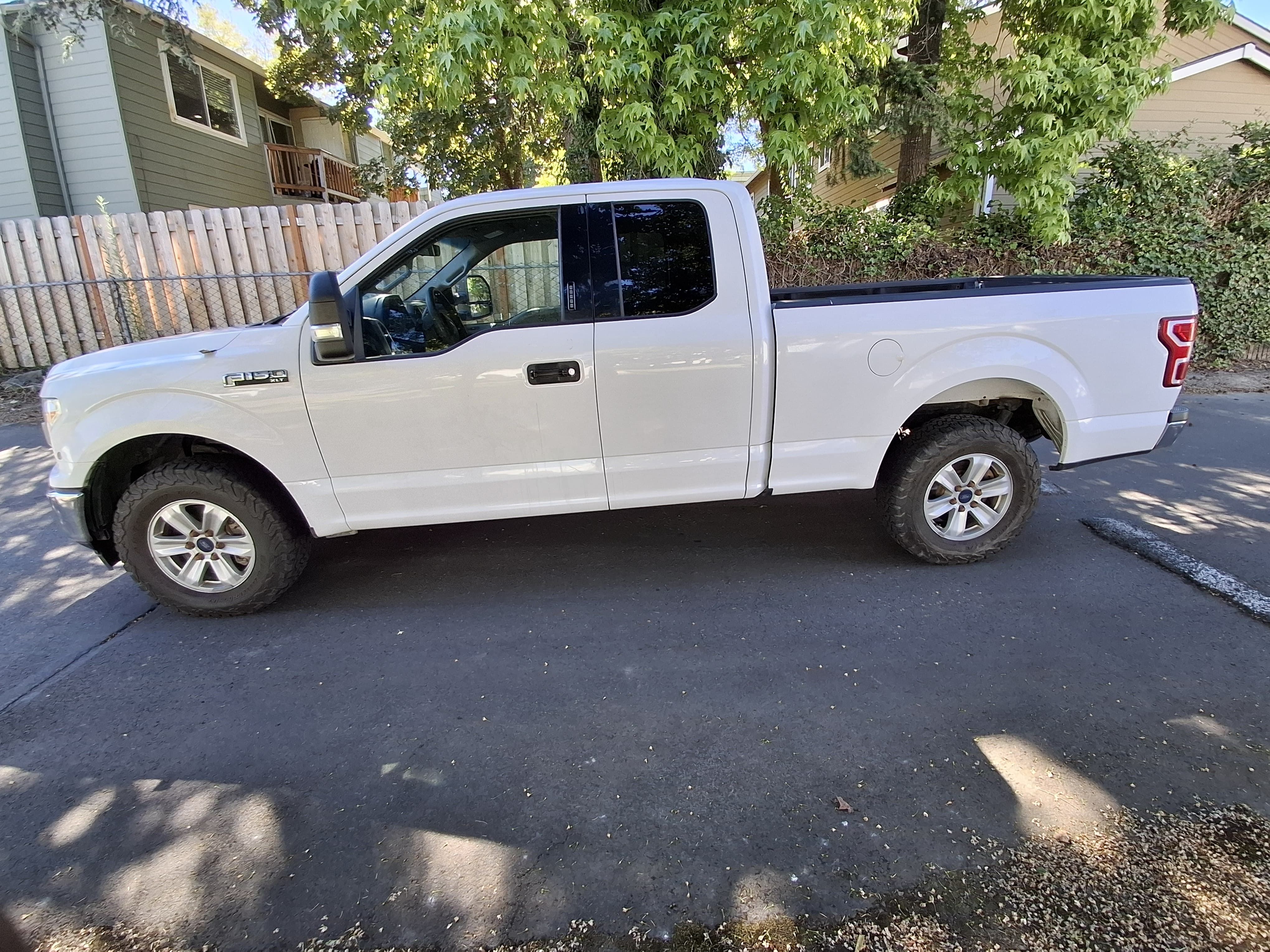 Used 2018 Ford F150 XLT w/ Trailer Tow Package AWD/4WD image 5