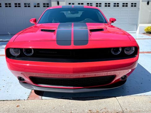 Used 2017 Dodge Challenger SXT w/ Blacktop Package image 8