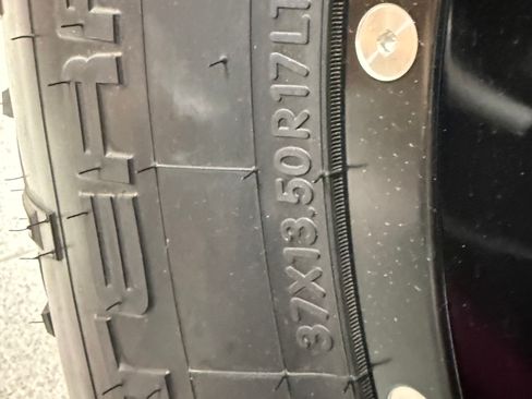 Used 2017 Jeep Wrangler Unlimited Rubicon w/ Connectivity Group image 25