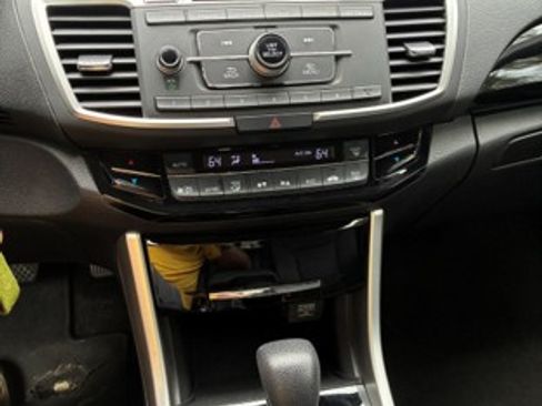 Used 2016 Honda Accord LX image 9