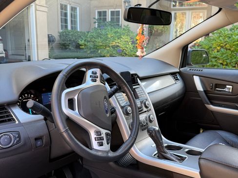 Used 2014 Ford Edge SEL w/ Equipment Group 204A image 2