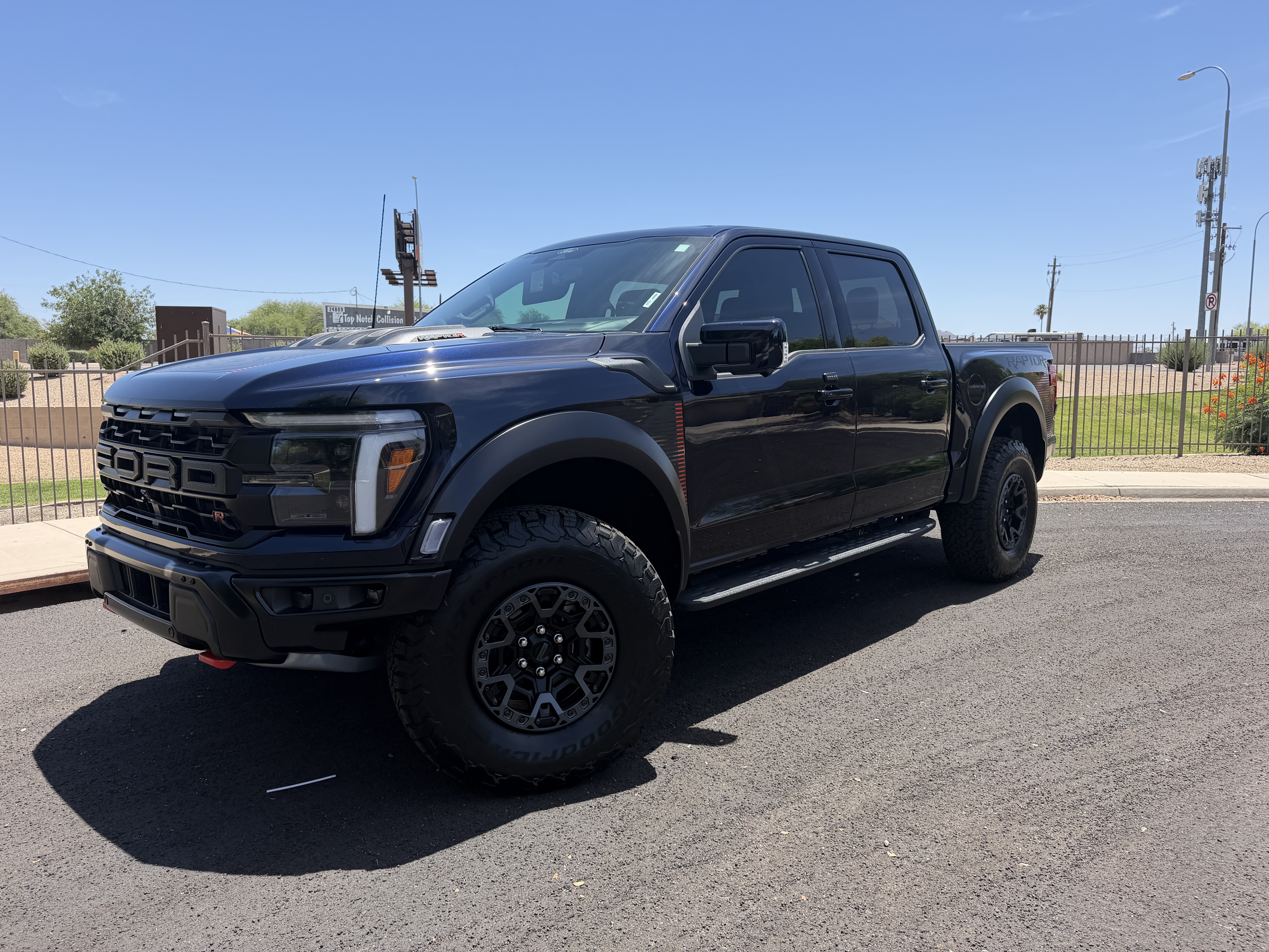 Used 2025 Ford F150 Raptor w/ Equipment Group 803A Raptor R AWD/4WD image 1