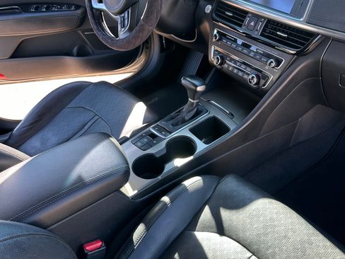 Used 2017 Kia Optima EX image 11