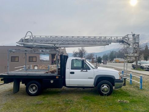 Used 2004 Chevrolet Silverado 3500 2WD Regular Cab image 10