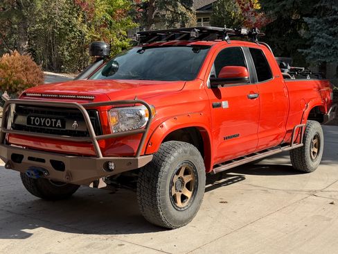 Used 2017 Toyota Tundra Limited image 1