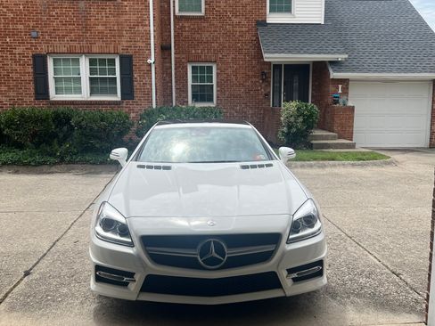 Used 2016 Mercedes-Benz SLK 350 image 5