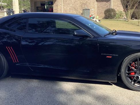Used 2010 Chevrolet Camaro SS w/ RS Package image 6