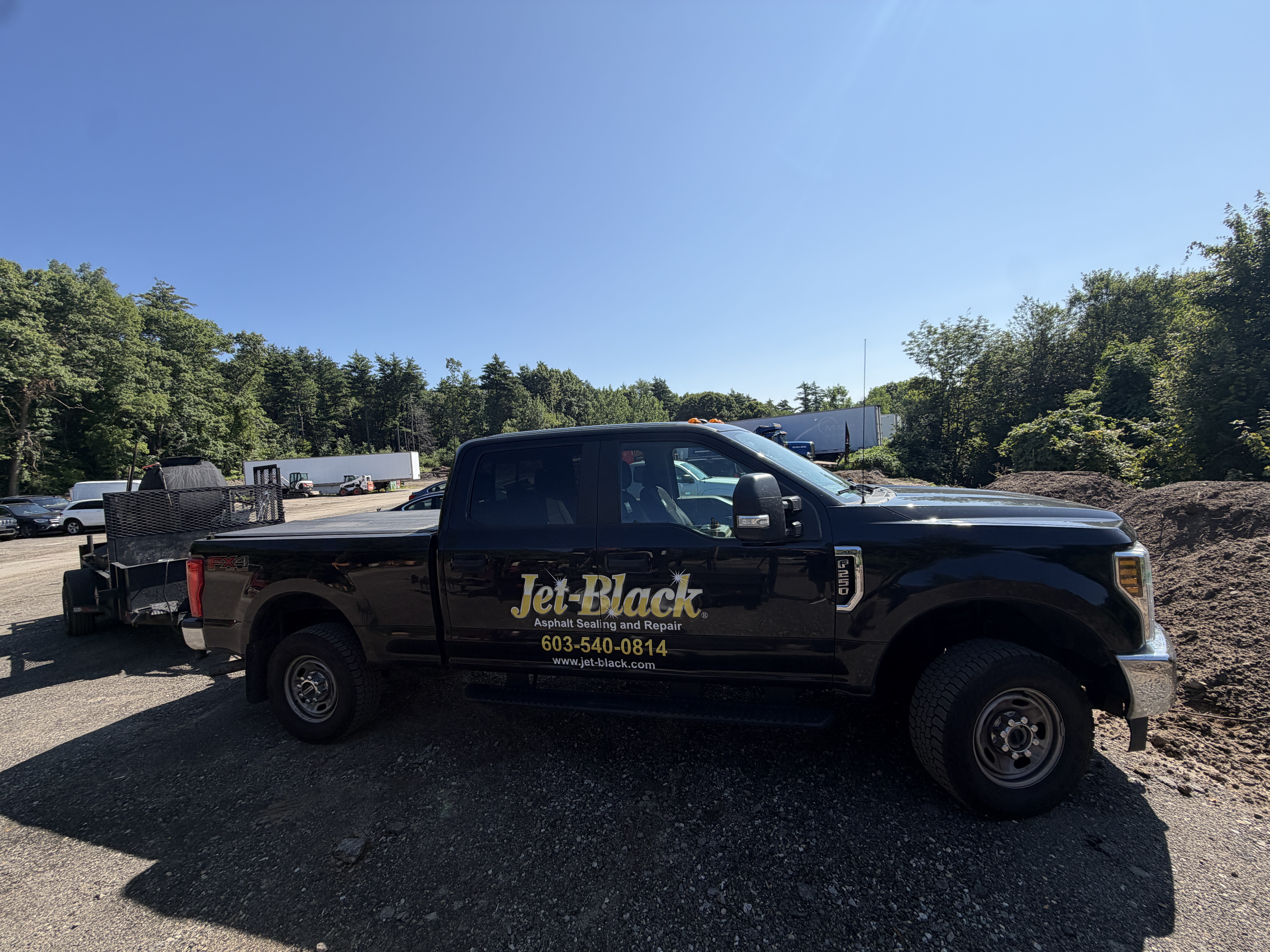 Used 2018 Ford F250 XL w/ Power Equipment Group AWD/4WD image 4