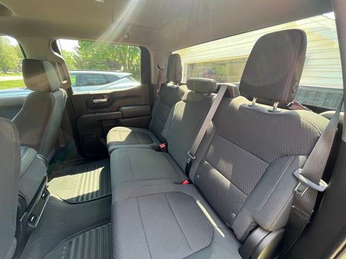 Used 2021 Chevrolet Silverado 1500 Custom Trail Boss w/ LPO, Dark Essentials Package AWD/4WD image 12