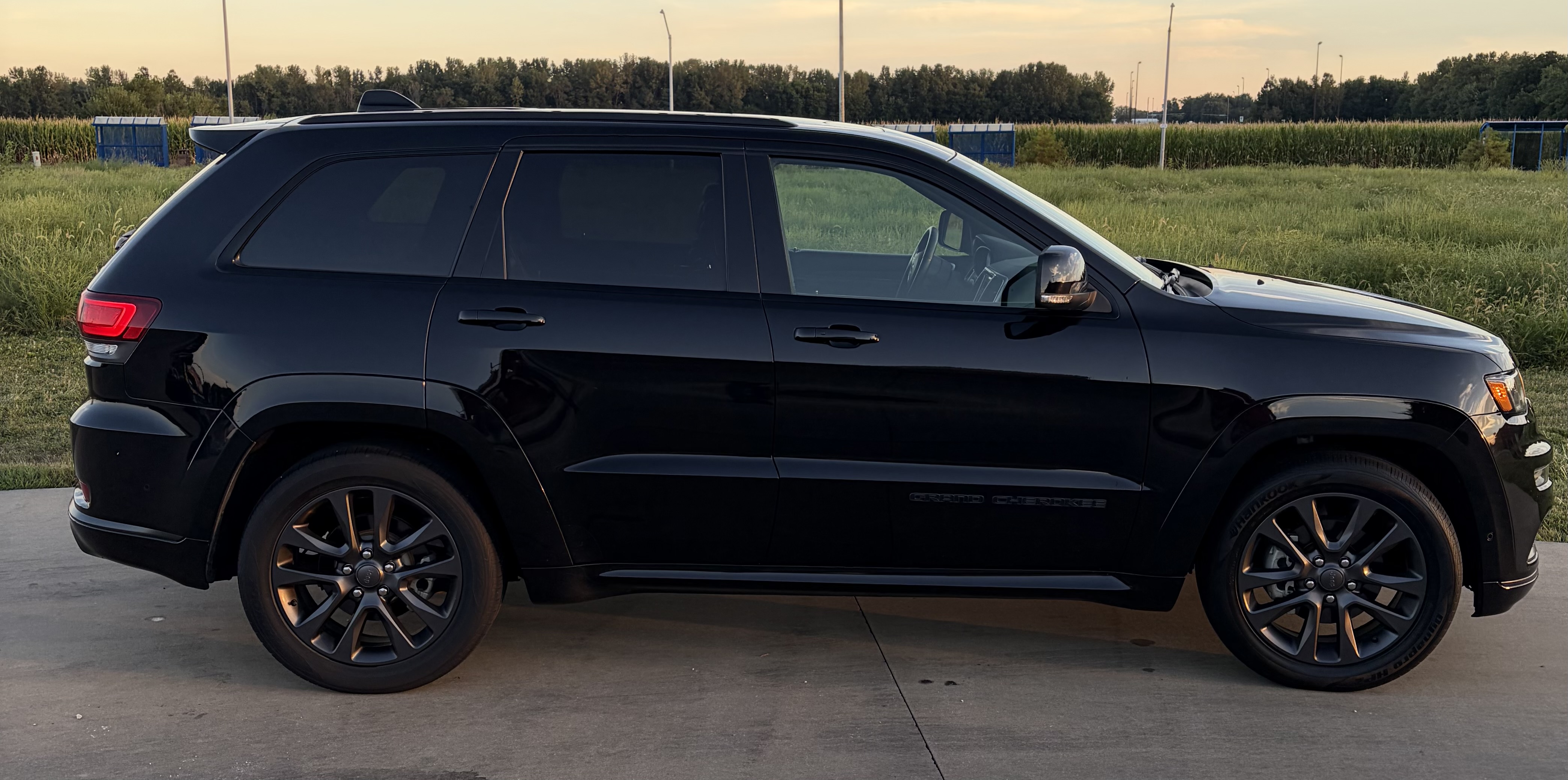 Used 2018 Jeep Grand Cherokee High Altitude AWD/4WD image 2