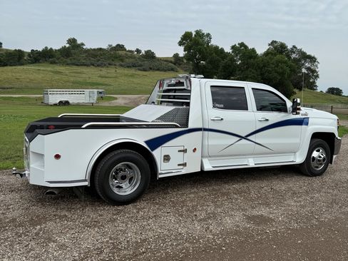 Used 2019 Chevrolet Silverado 3500 LTZ w/ Duramax Plus Package image 2
