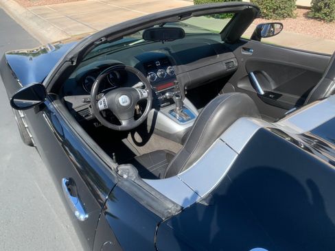 Used 2009 Saturn Sky Red Line image 12