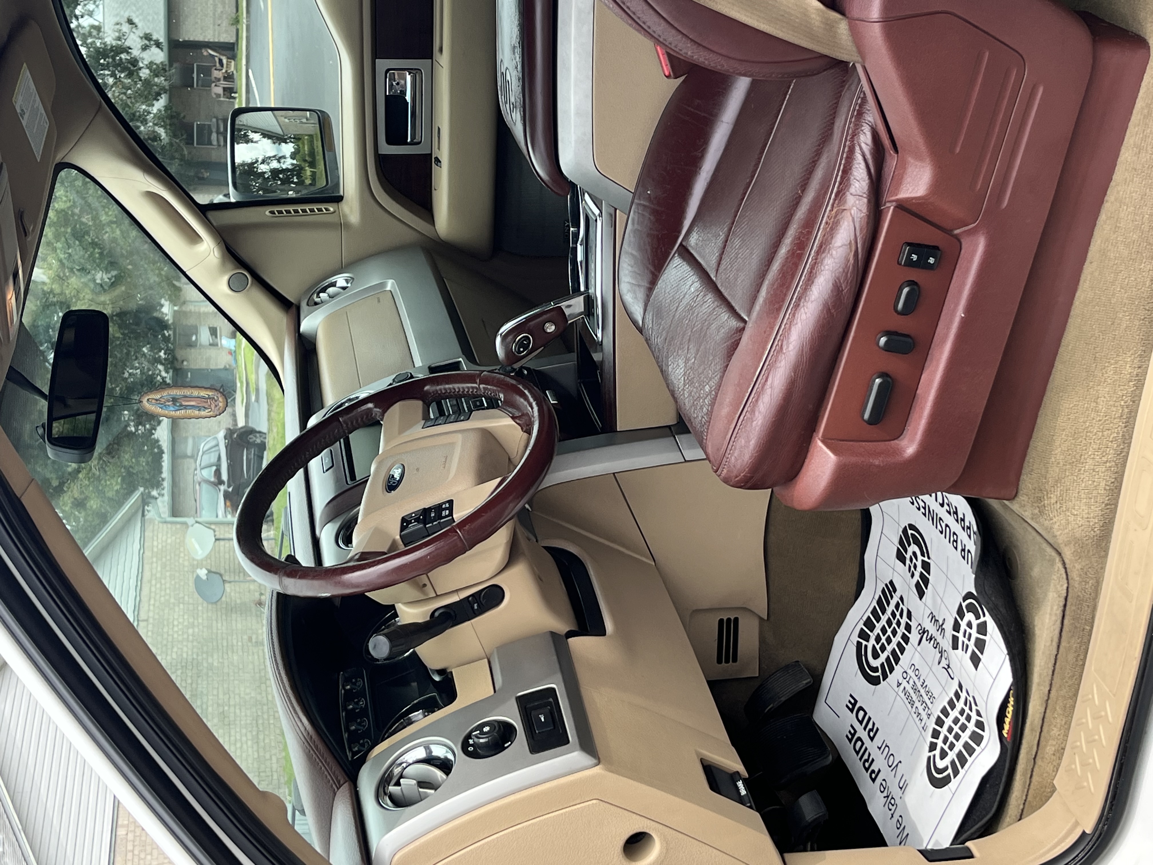 Used 2014 Ford F150 King Ranch w/ King Ranch Luxury Package AWD/4WD image 6