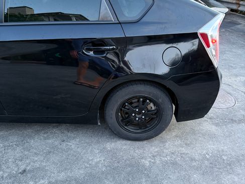 Used 2015 Toyota Prius Four image 5