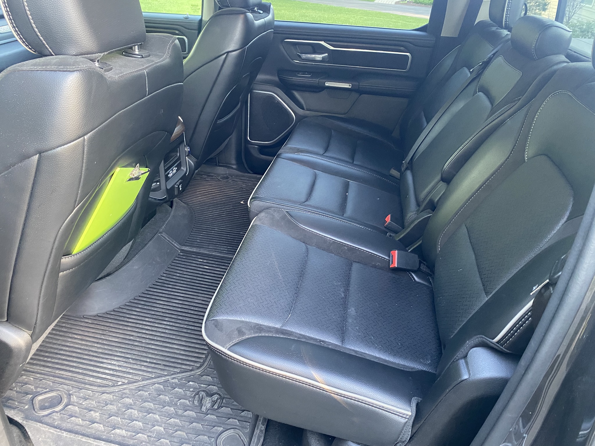 Used 2022 RAM 1500 Laramie AWD/4WD image 13