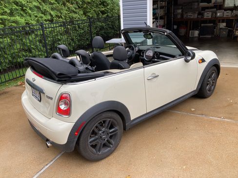 Used 2012 MINI Cooper Convertible image 5