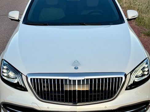 Used 2020 Mercedes-Benz Maybach S 560 4MATIC image 11