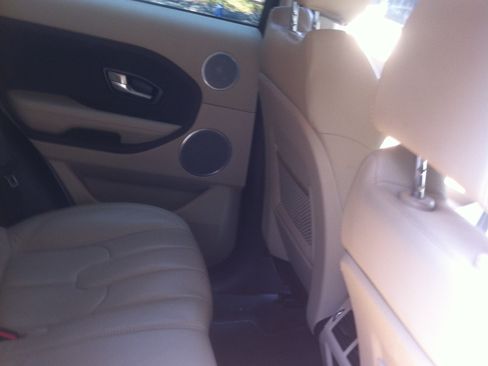 Used 2012 Land Rover Range Rover Evoque Pure Premium image 9