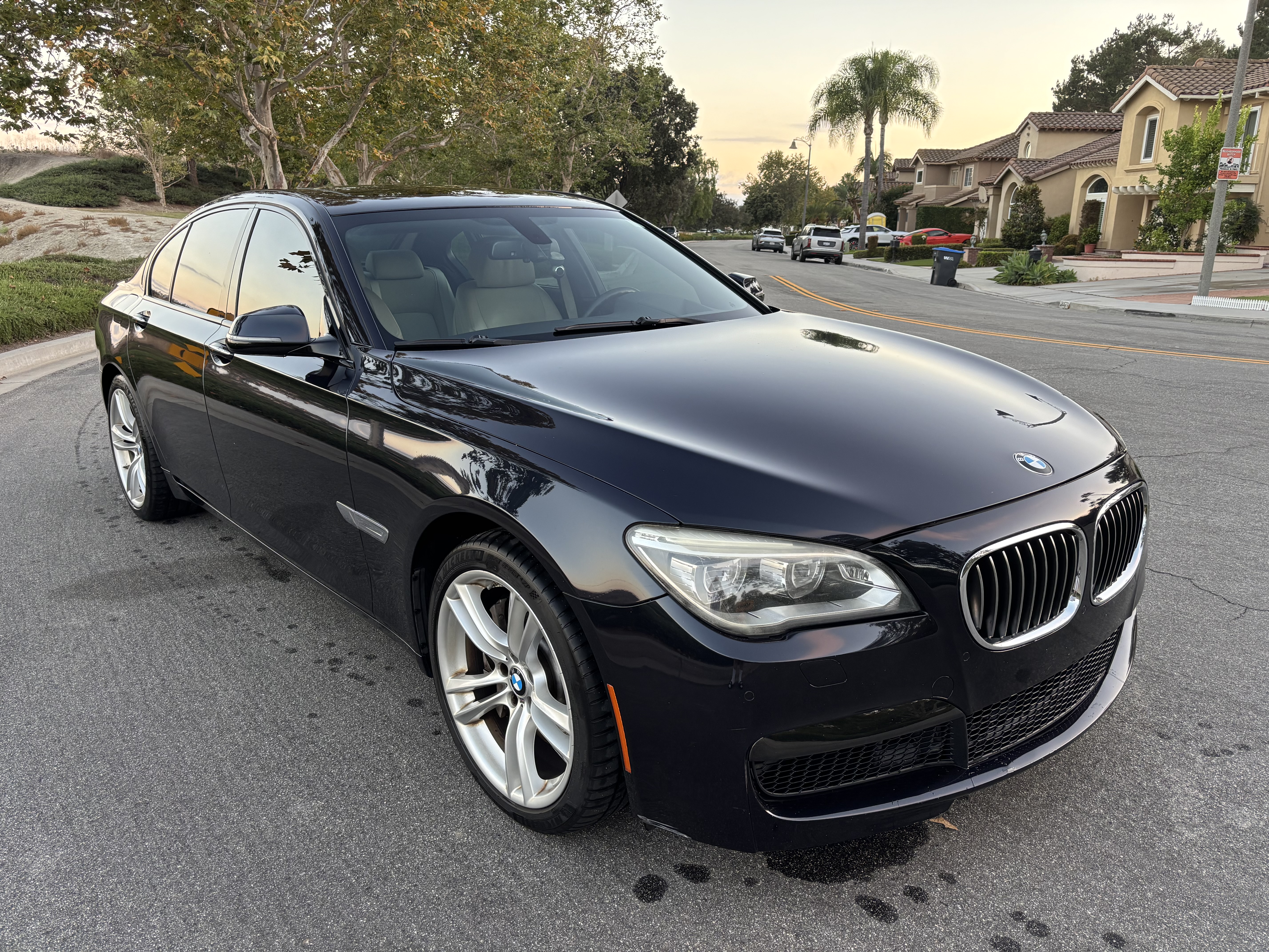 Used 2013 BMW 750i RWD image 8