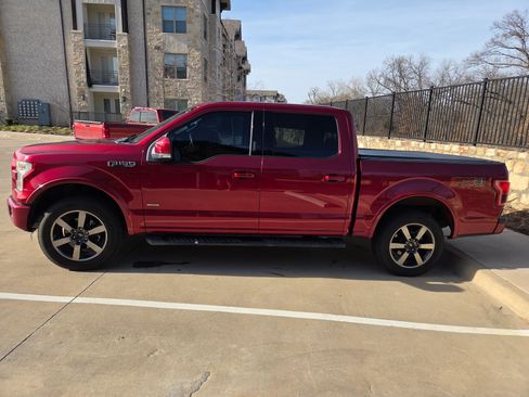 Used 2016 Ford F150 Lariat w/ Equipment Group 502A Luxury image 13