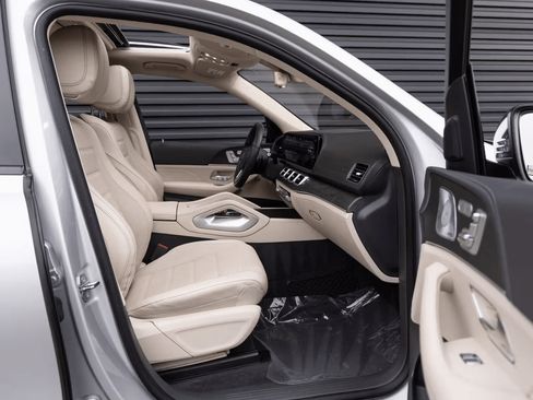 Used 2020 Mercedes-Benz GLE 580 4MATIC image 11