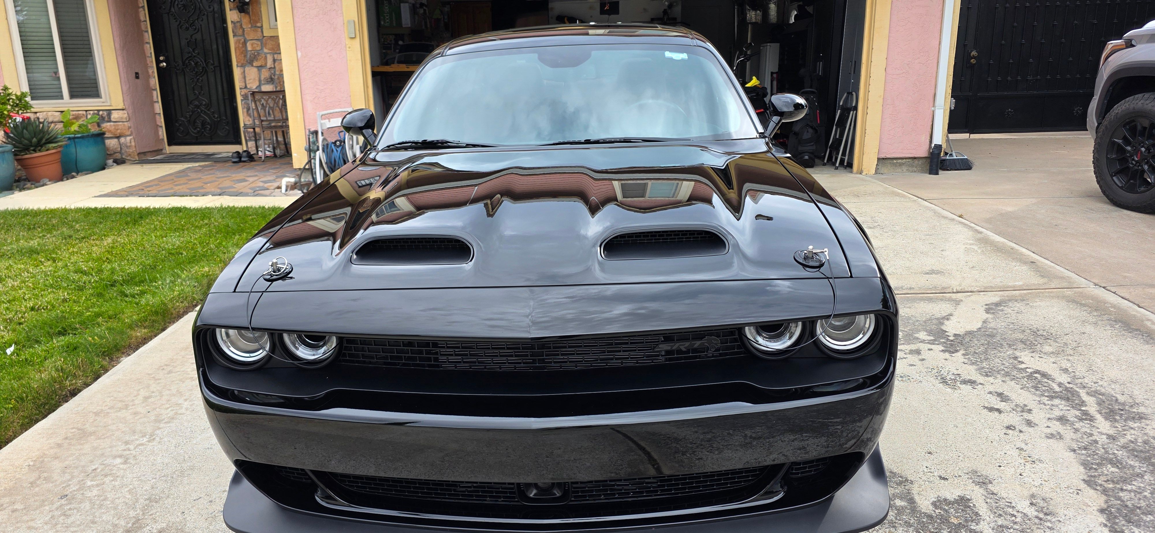 Used 2022 Dodge Challenger SRT Hellcat RWD image 2