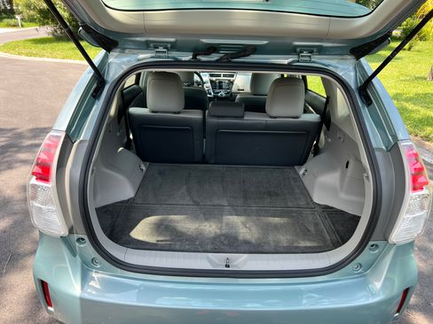 Used 2015 Toyota Prius V Four FWD image 14