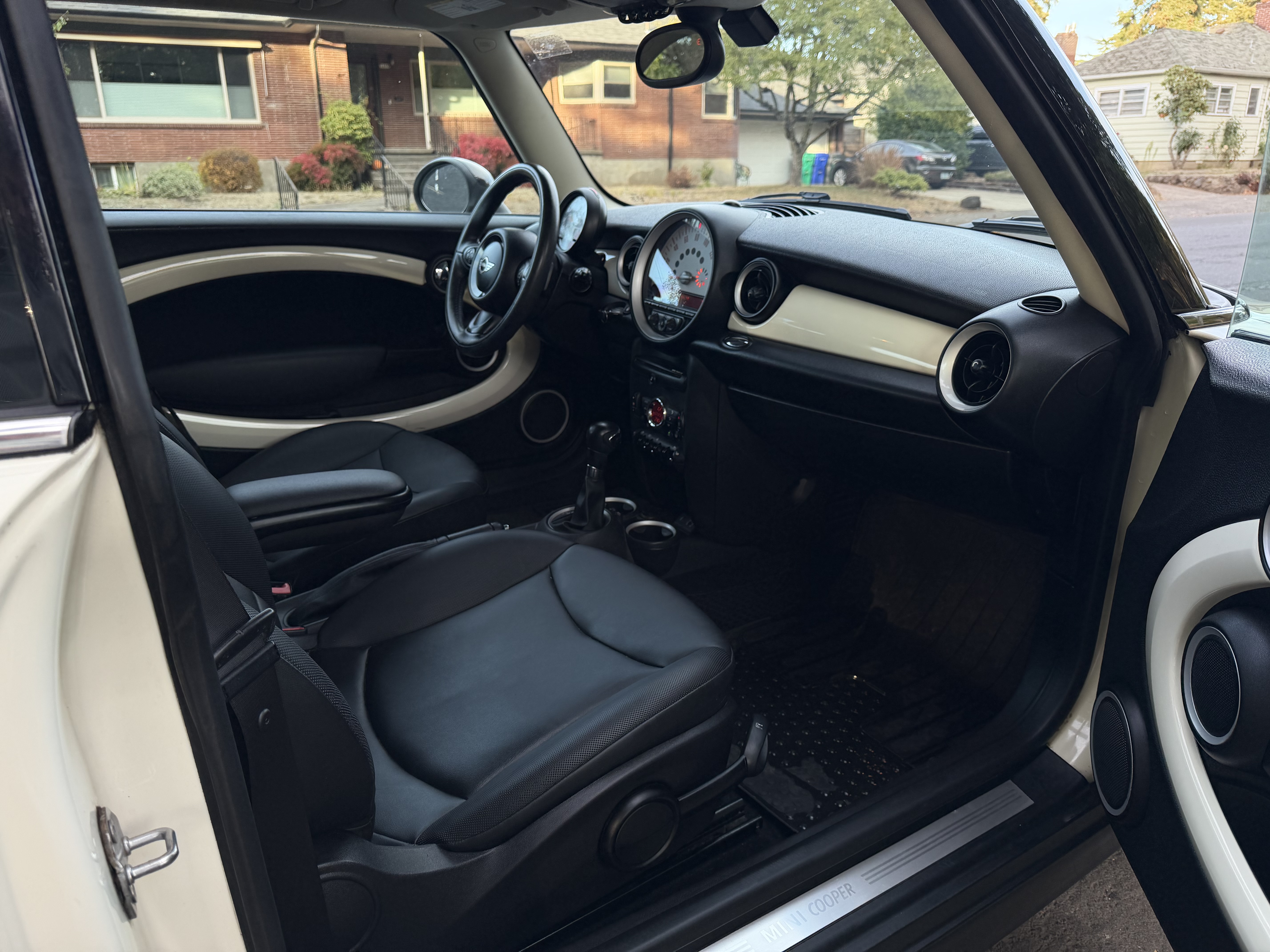 Used 2013 MINI Cooper Hardtop FWD image 4