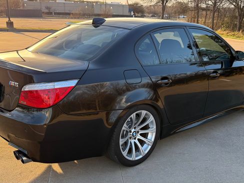 Used 2008 BMW M5 image 2