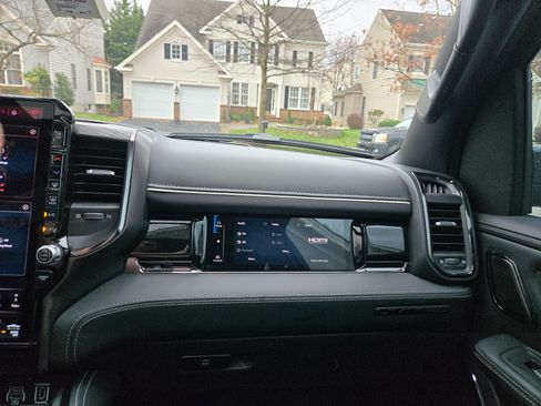 Used 2025 RAM 1500 Limited image 16