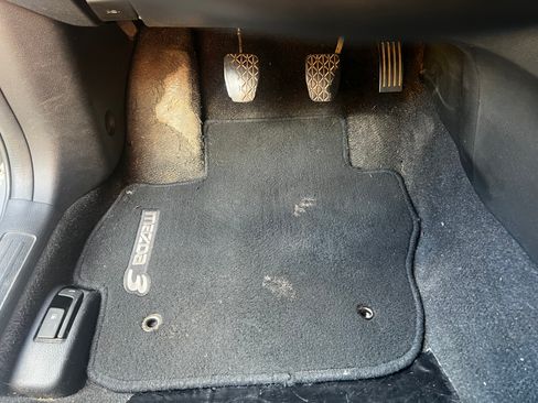 Used 2012 MAZDA MAZDA3 i SV FWD image 22