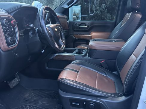 Used 2020 Chevrolet Silverado 3500 High Country w/ Z71 Off-Road Package image 21