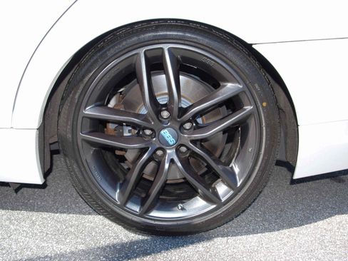 Used 2009 BMW 335i xDrive Sedan image 10