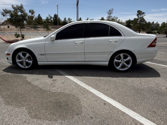 Used 2005 Mercedes-Benz C 230 Sedan image 5