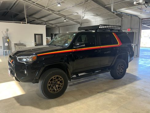 Used 2023 Toyota 4Runner 40th Anniversary SE image 2