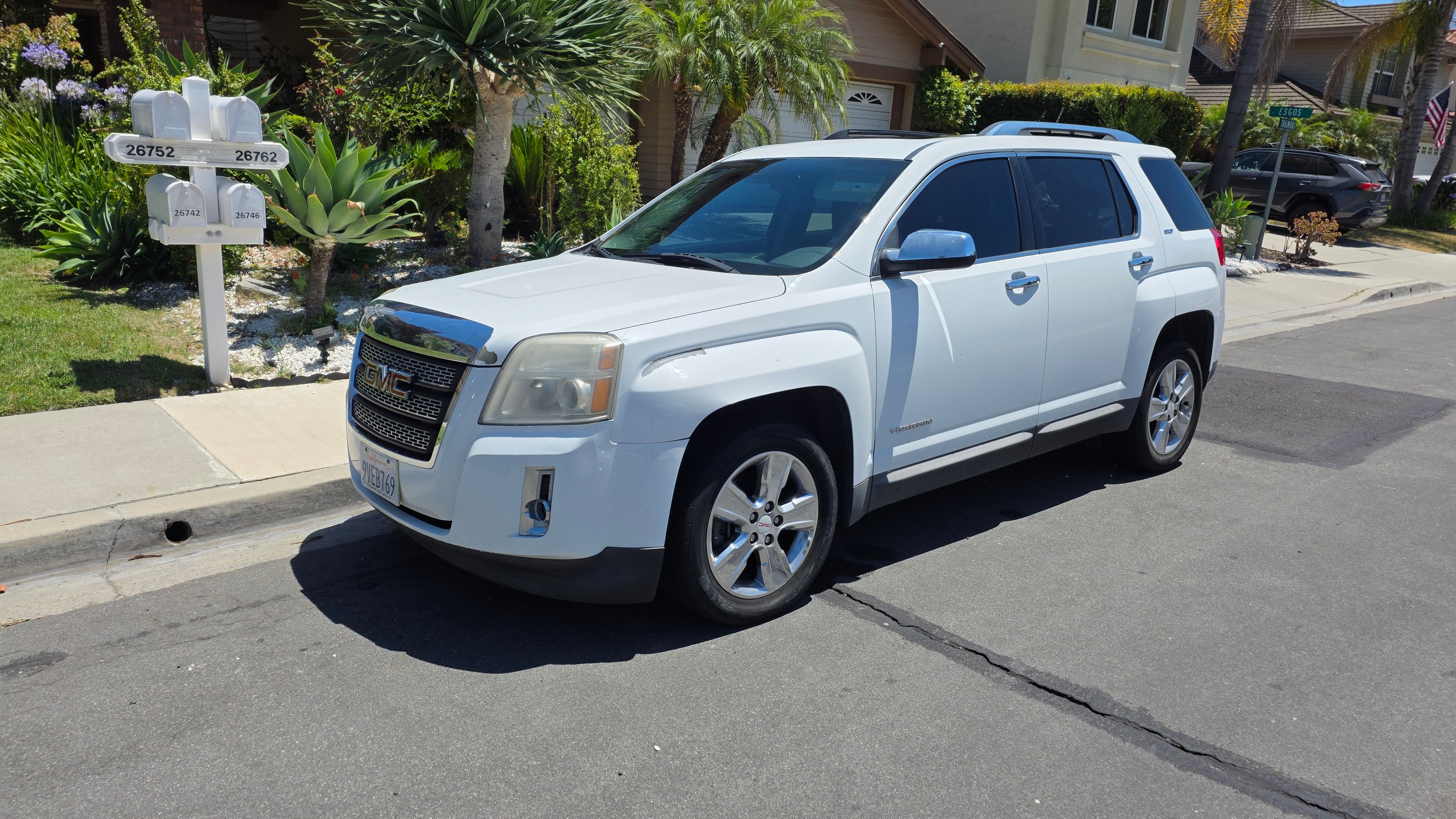 Used 2015 GMC Terrain SLT FWD image 1