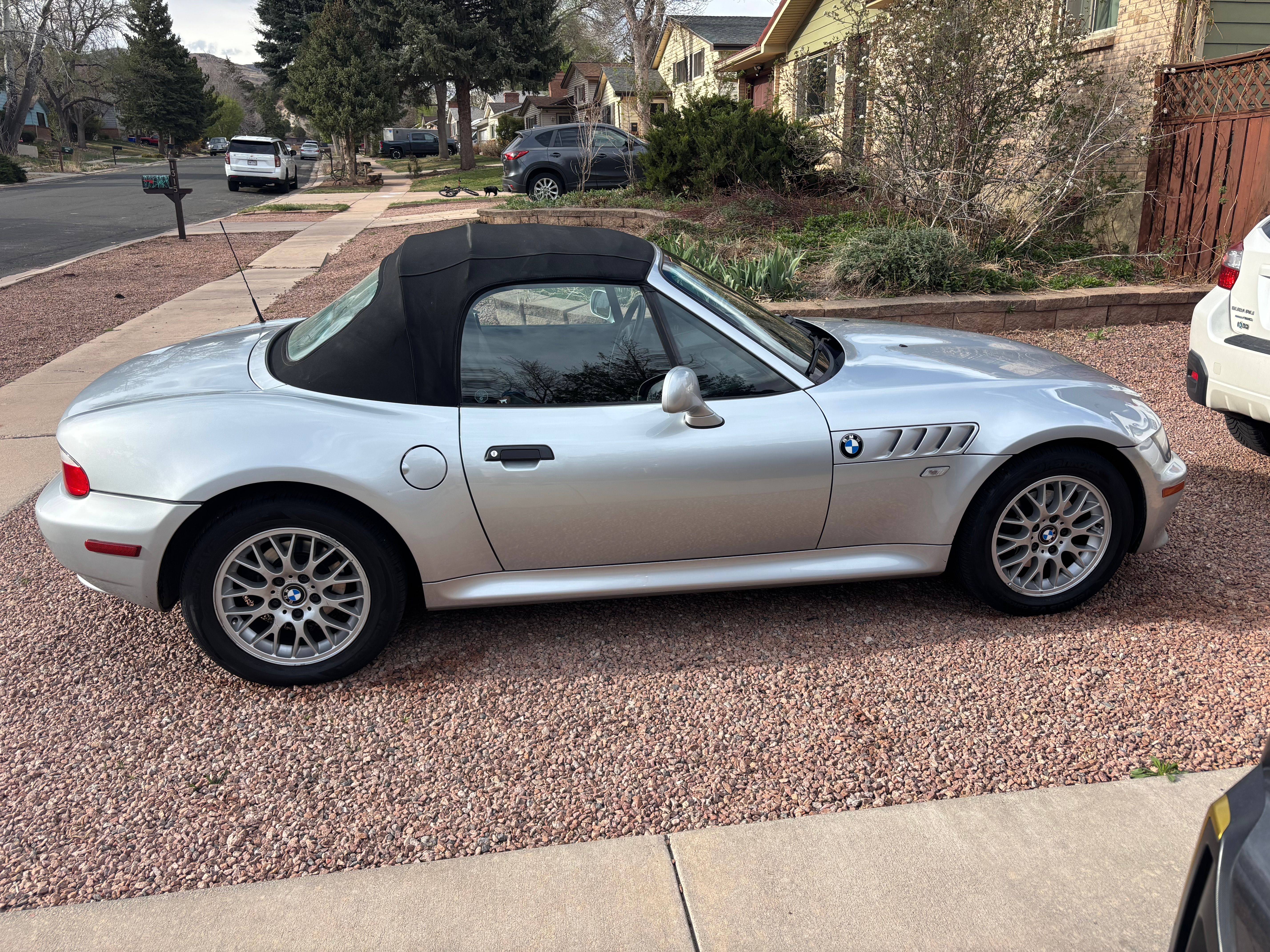 Used 2001 BMW Z3 2.5i RWD image 1