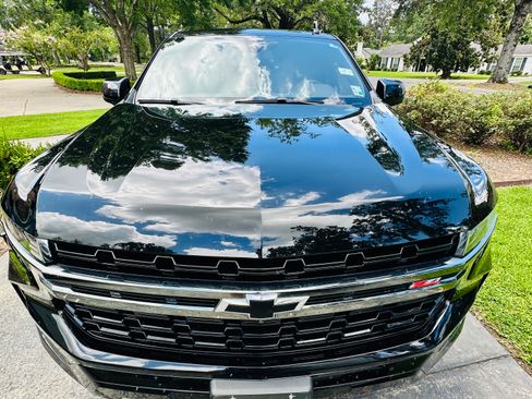 Used 2022 Chevrolet Tahoe Z71 w/ Luxury Package AWD/4WD image 1