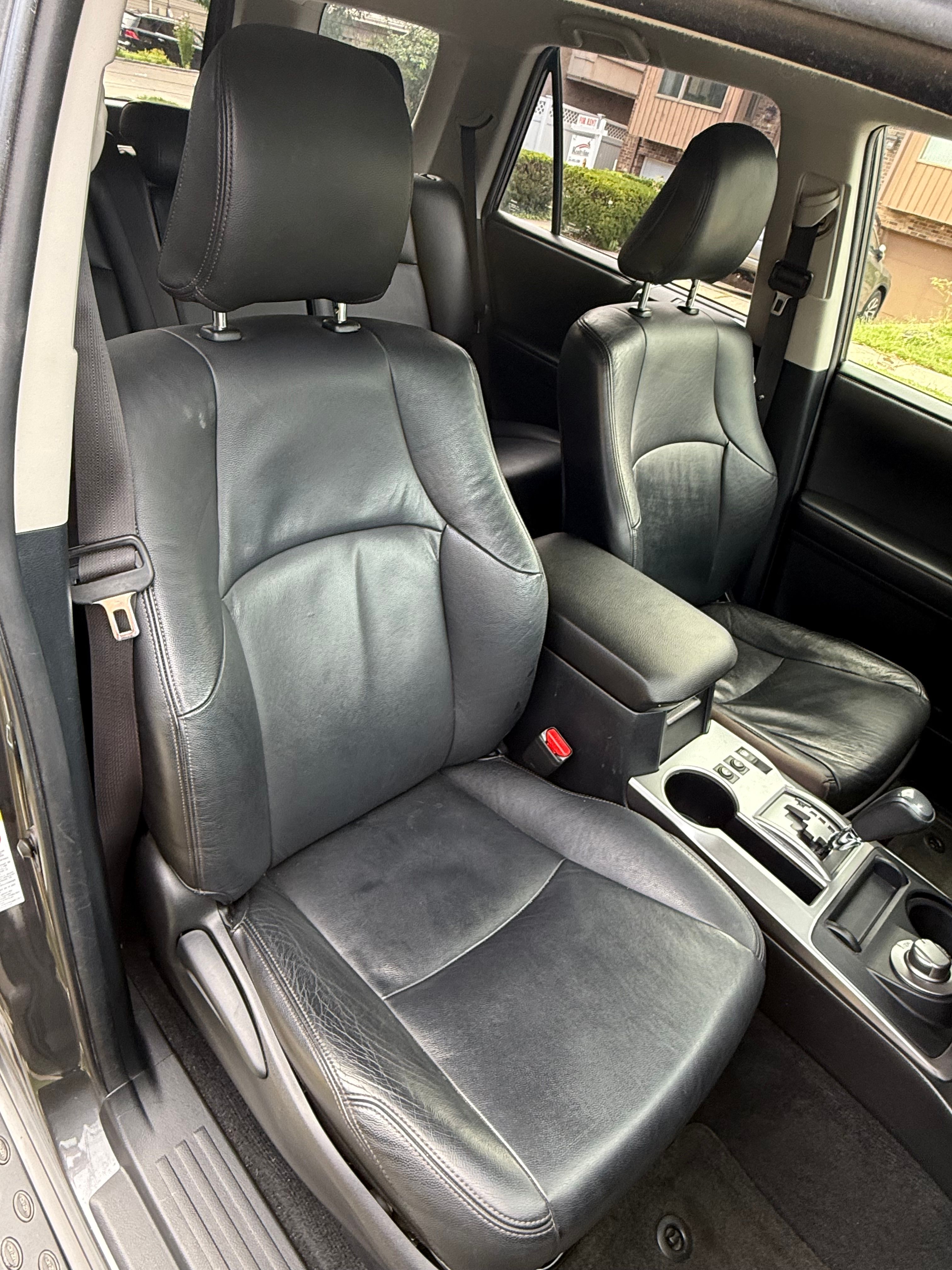Used 2015 Toyota 4Runner SR5 AWD/4WD image 19