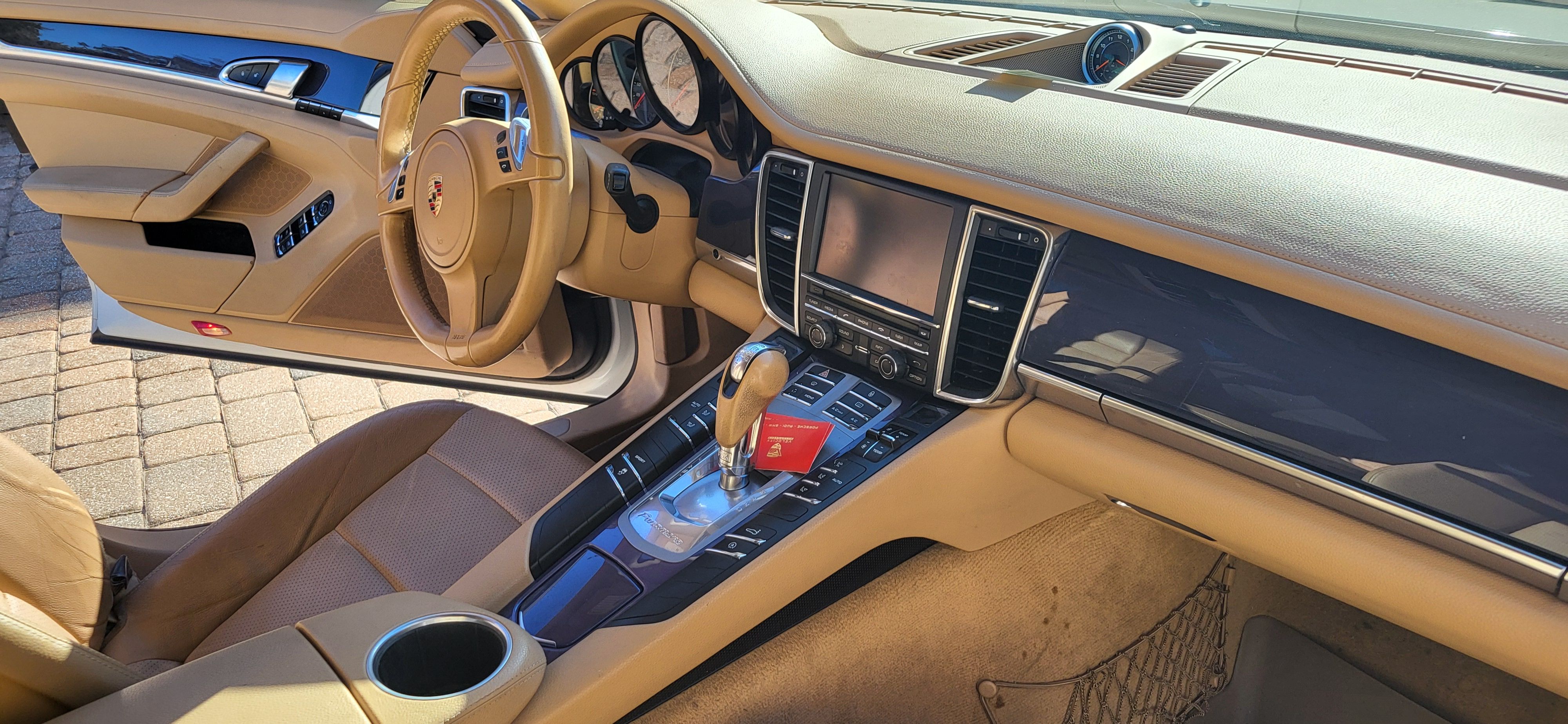 Used 2013 Porsche Panamera image 9