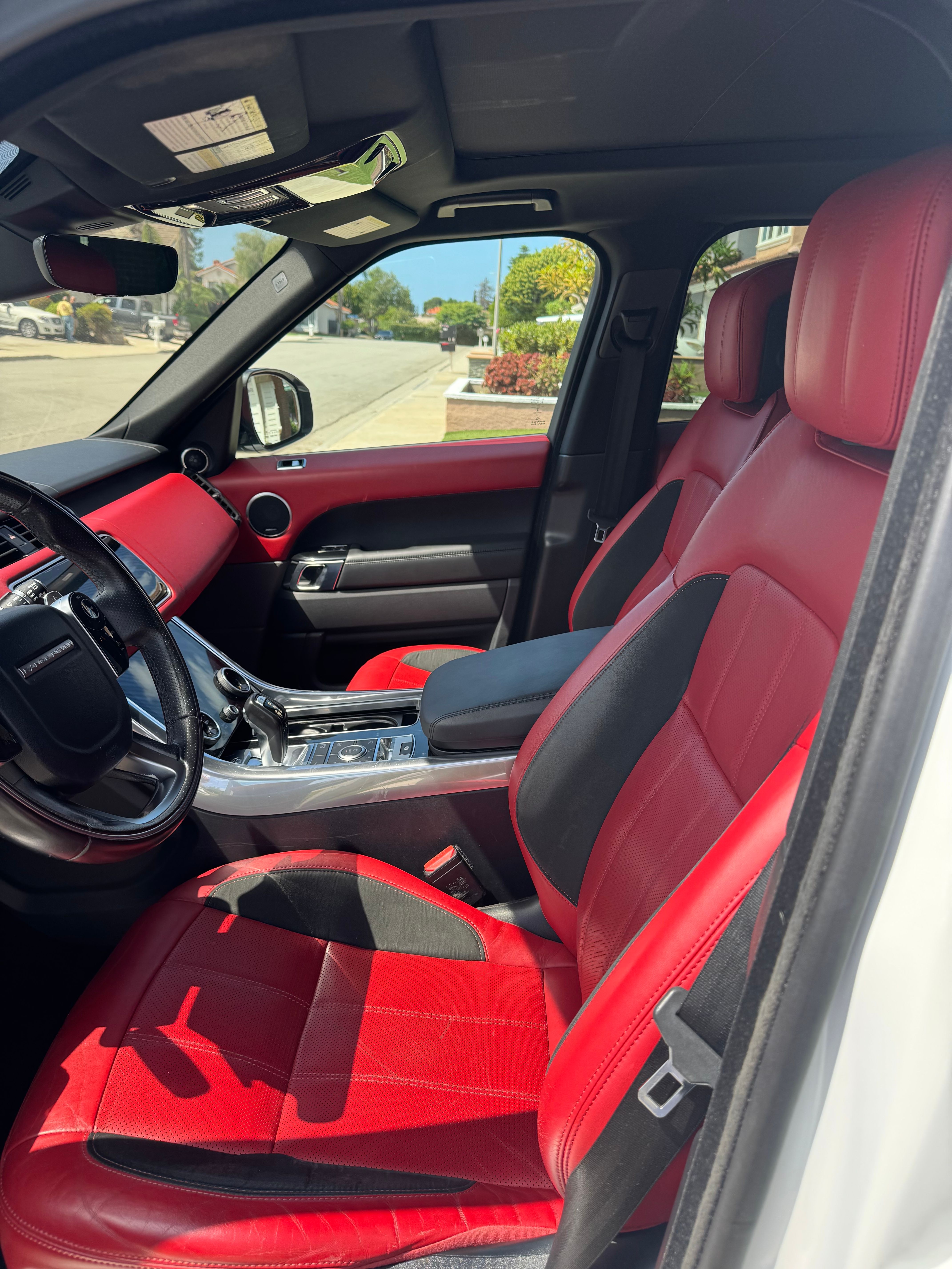 Used 2018 Land Rover Range Rover Sport Supercharged AWD/4WD image 2