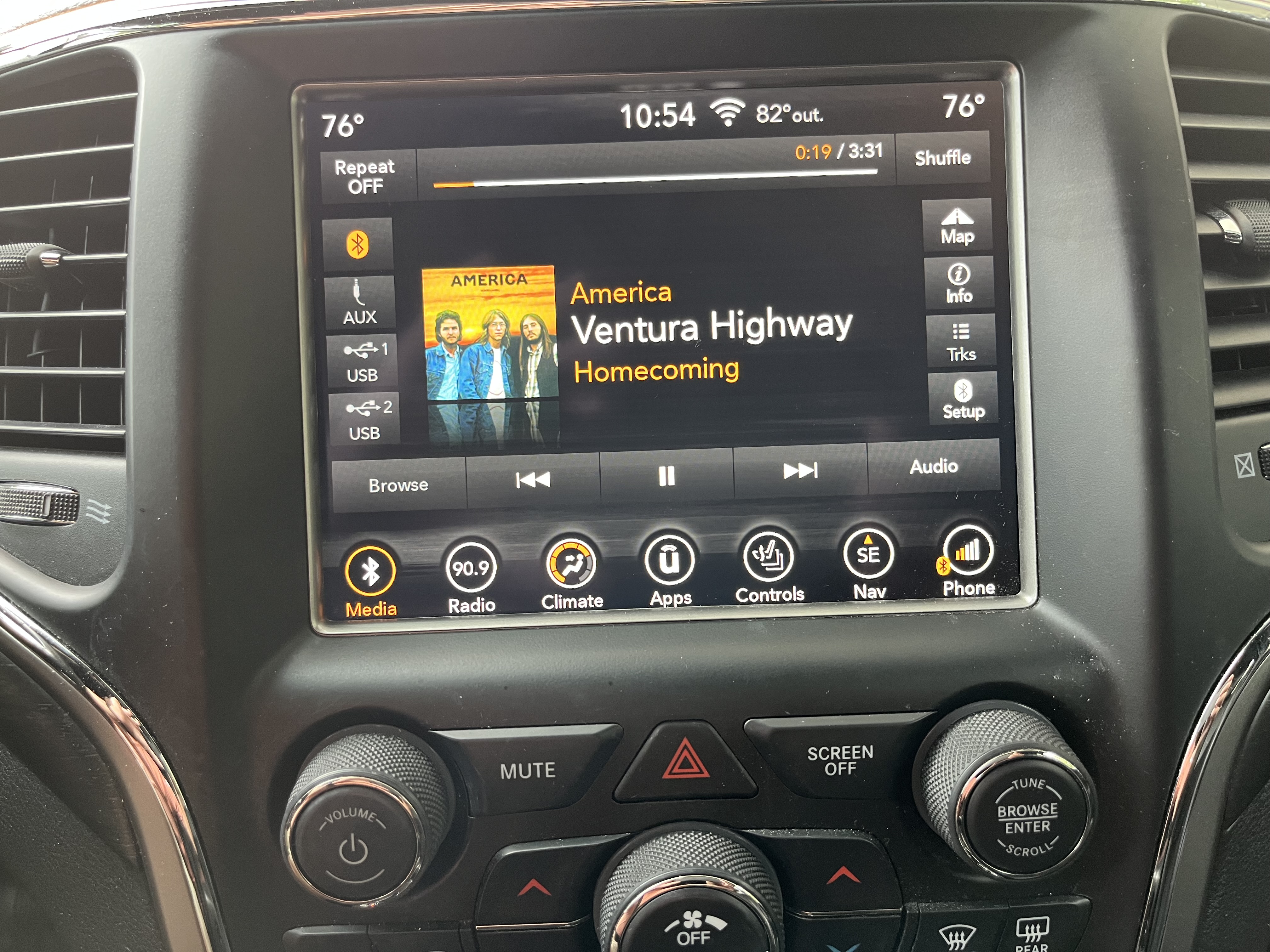 Used 2018 Jeep Grand Cherokee Laredo RWD image 10