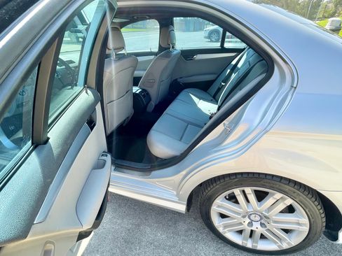 Used 2008 Mercedes-Benz C 300 Sedan image 12