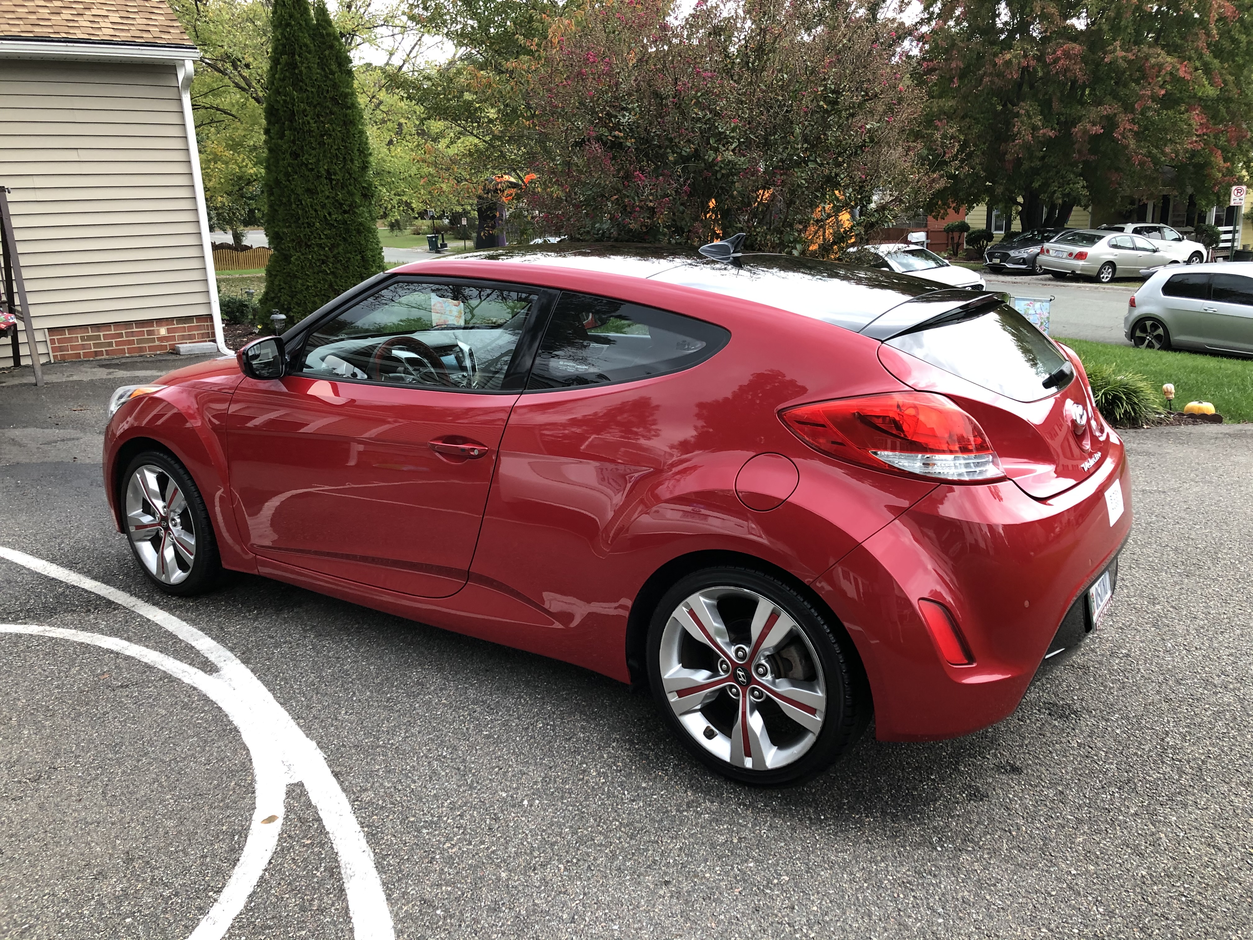 Used 2014 Hyundai Veloster w/ Technology Package 03 FWD image 9
