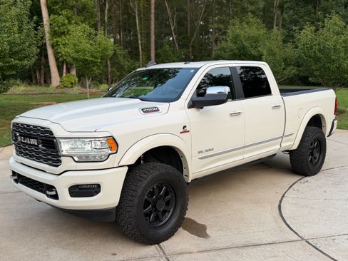 Used 2019 RAM 2500 Limited AWD/4WD image 25